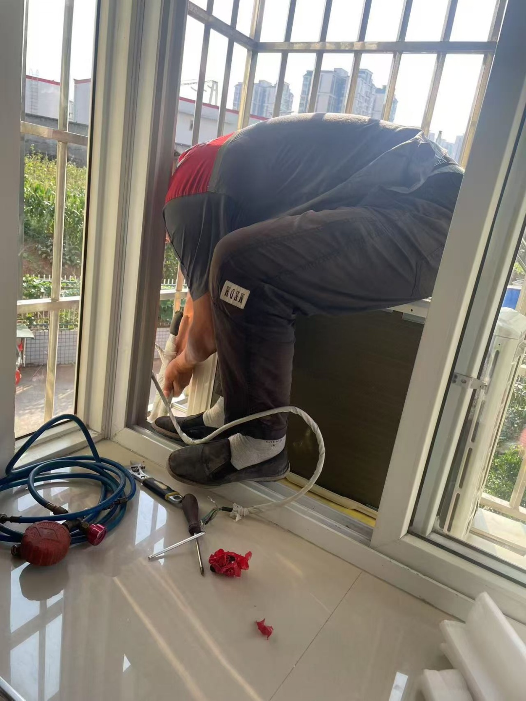 青岛空调移机公司